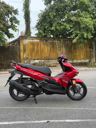 Воздушный клинок Honda 2024 красный