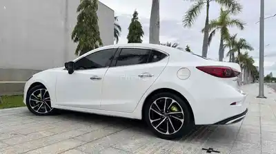 Mazda 3 2015 1.5 AT Седан Белый Автомат
