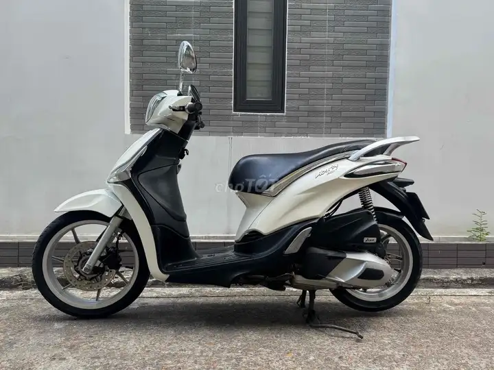 Piaggio Liberty S 125cc белый 2017