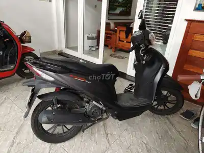 Kymco Candy 2023 черно-красный