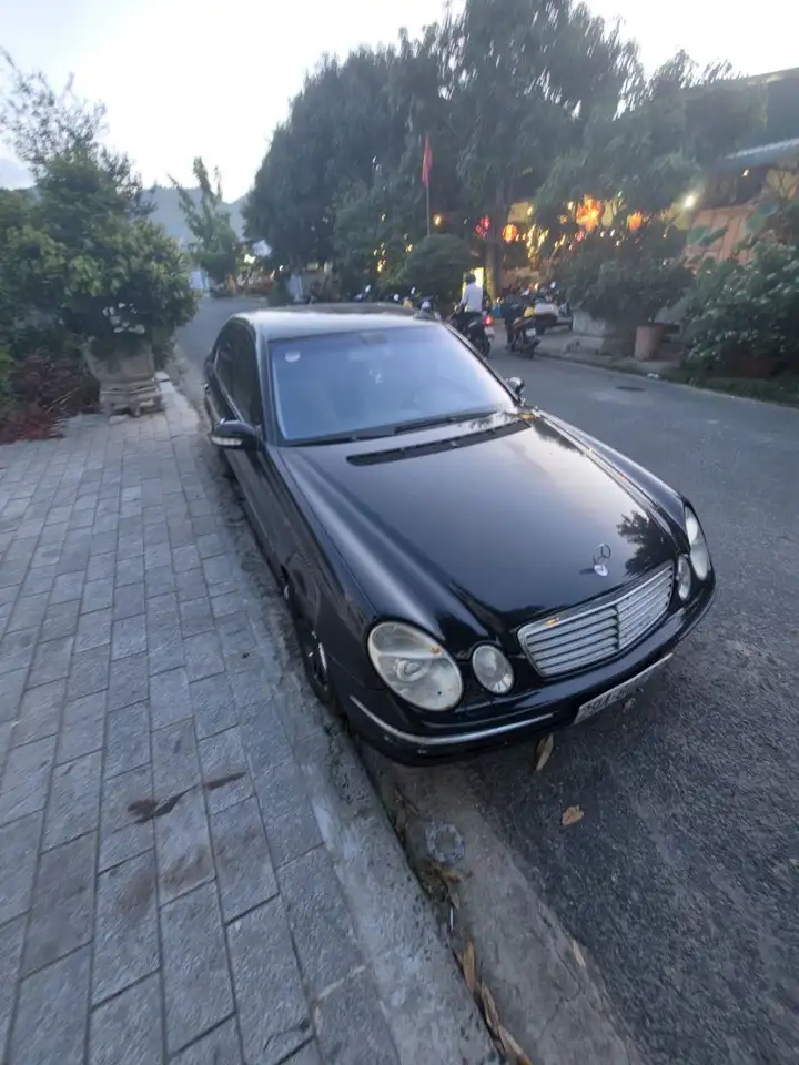 Mercedes 2005 года