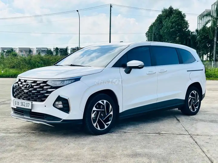 Hyundai Custin 2023, комплектация Cao Cấp, поддержка рассрочки
