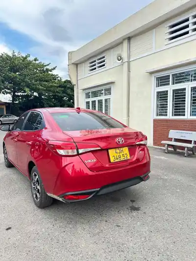 Toyota Vios 2026 1.5E CVT Красный