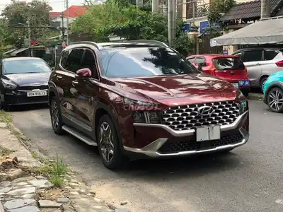 Hyundai Santafe 2023 Дизель 70 000 км Красный