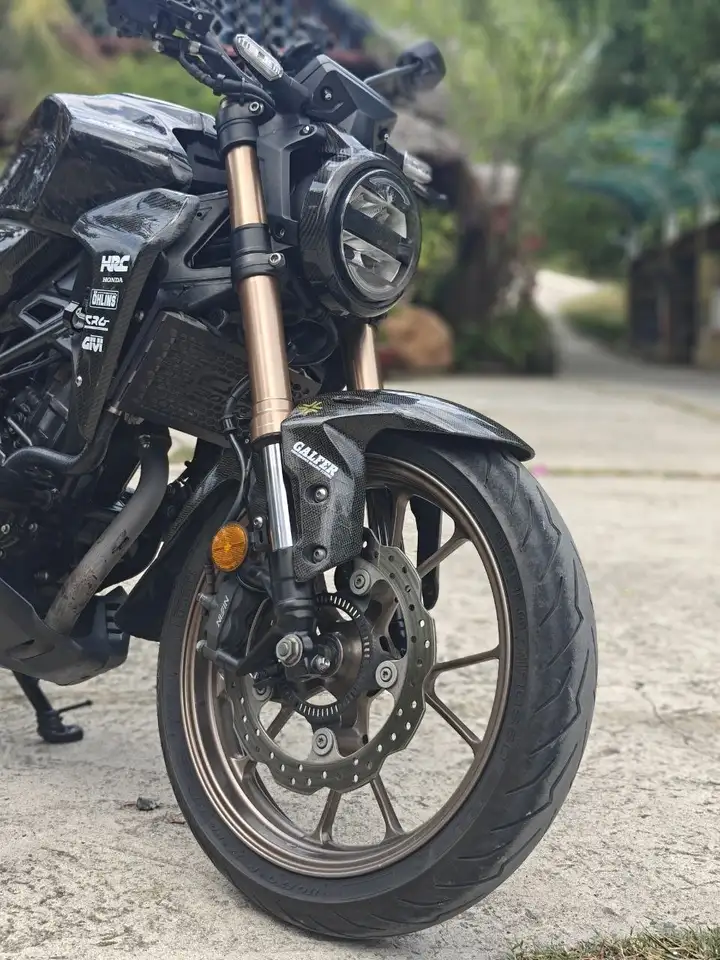 Honda CB300R