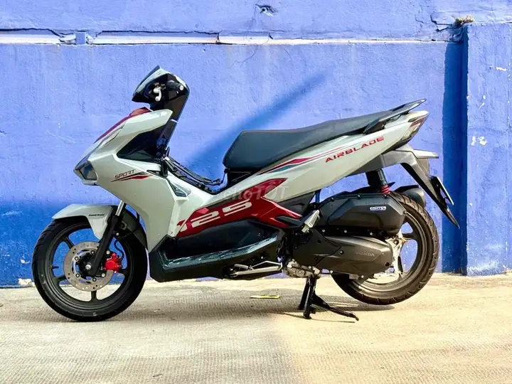 Honda Airblade 125cc 4 клапана, документы Хошимина, 2024, снят с производства, 1 владелец
