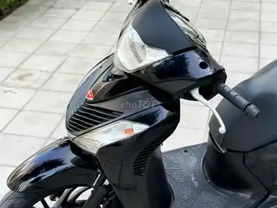 Черная спортивная отделка Honda SH150i 2016 Enter 29E