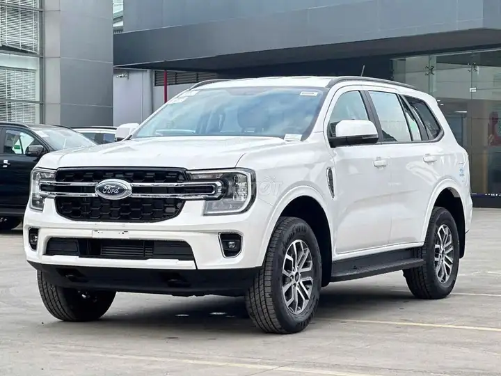 Ford Everest Ambiente 2025 Белый