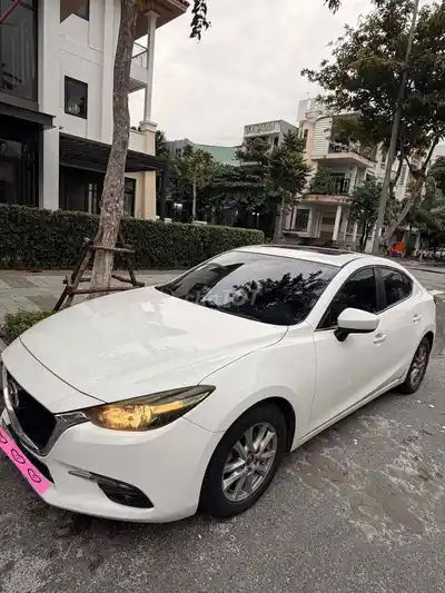 Mazda 3 Sedan Deluxe 2019 Белый