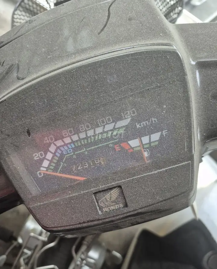 Honda Super Dream 2000 72.000 km