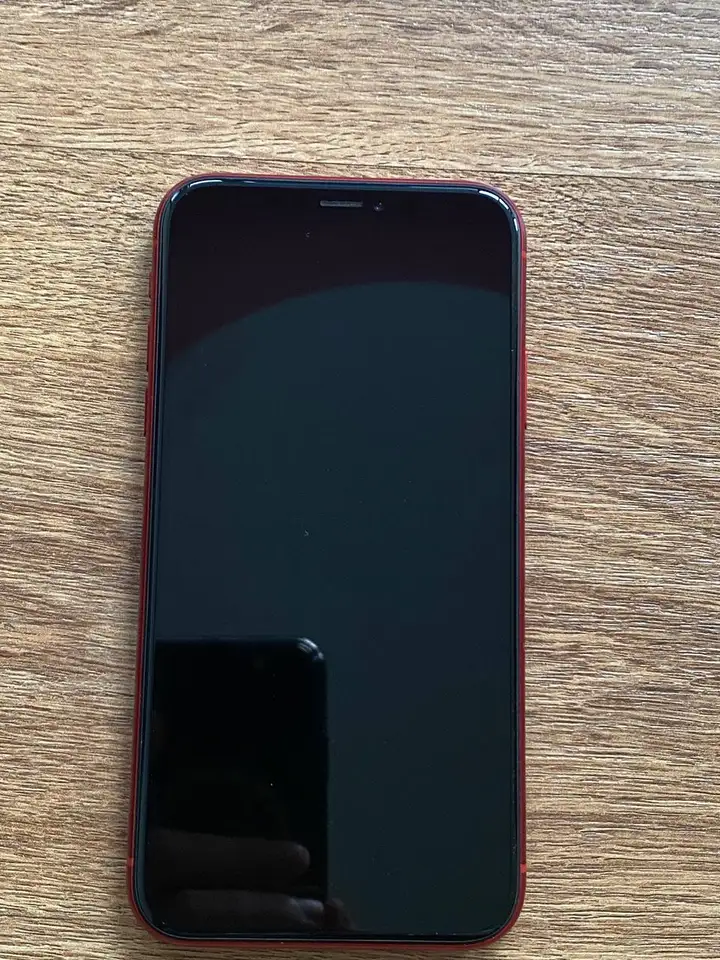 iPhone XR 64GB Product Red