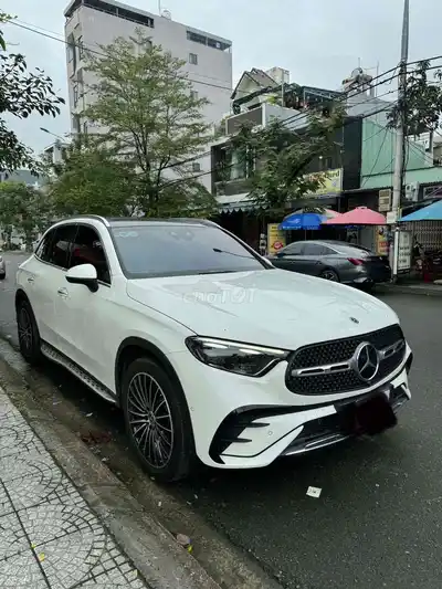 Мерседес-Бенц GLC 300 V1 2023 Белый 30 000 км