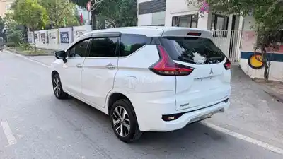 Mitsubishi Xpander 2019 7 мест Автомат Белый