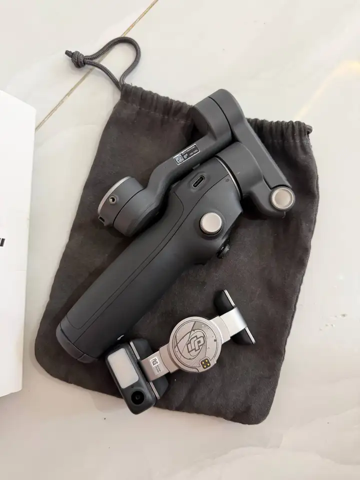 DJI Osmo Mobile 8