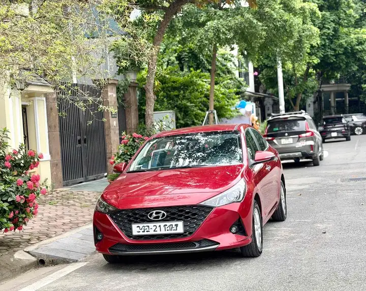 Hyundai Accent 1.4 AT 2023 Красный 59000 км