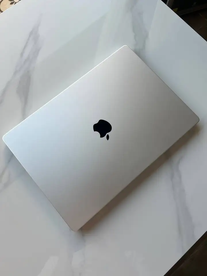 MacBook Pro 16" (2023) M2 Pro / 16GB / 1TB SSD