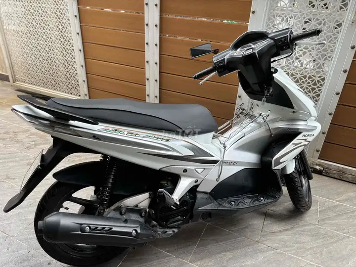 Honda Air Blade FI 2009 белый