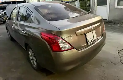 Nissan Sunny 2013 1.5AT VX 50000 км Коричневый