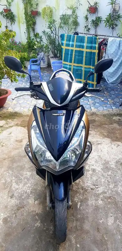 Honda Airblade 2012 Sport Premium Желто-черный