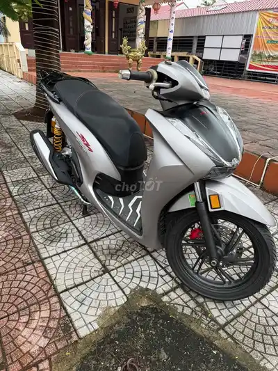 Honda SH 350i 2024 Серебристый