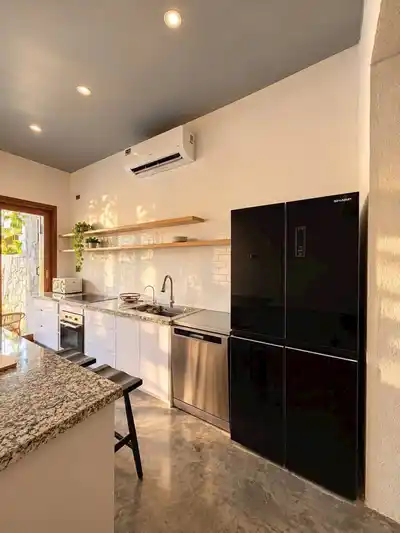 Дом 2 этажа, 2 спальни, 90 м²