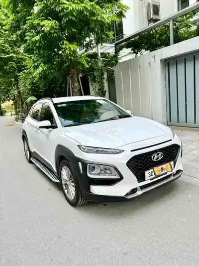 Hyundai Kona конец 2019 года в отличном состоянии