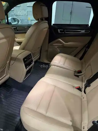 Porsche Cayenne 2019 Белый/Коричневый