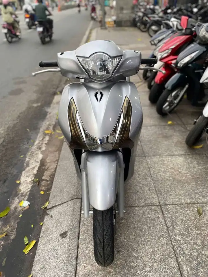 Honda SH 125 2015 Серебристый