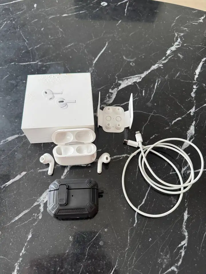 AirPods Pro 2 (Lightning) А2698