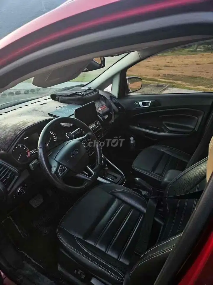 Ford EcoSport 1.0 2019 Красный 100 тыс. км