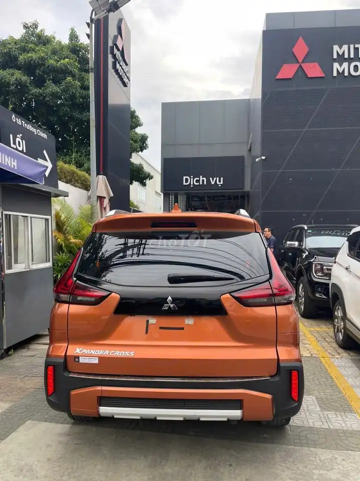 Mitsubishi Xpander Cross 2021 - 4 с чем-то донгов - торг умерен