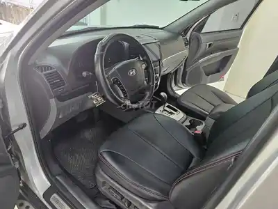 Hyundai Santafe 2.0L 2012 автомат полный дизель отличный