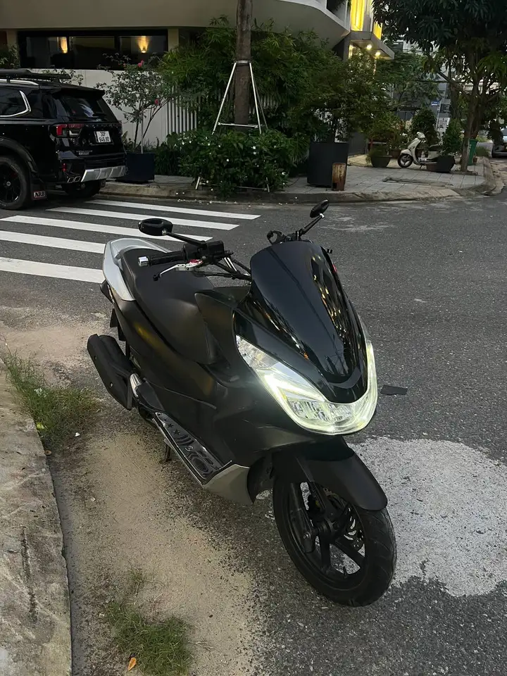 Скутер HONDA PCX 2-го поколения
