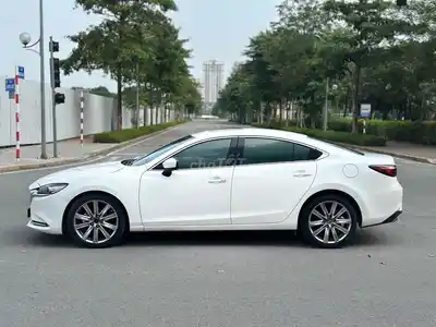 Mazda 6 2022 2.0 Premium цвет белый пробег 40 тыс. км