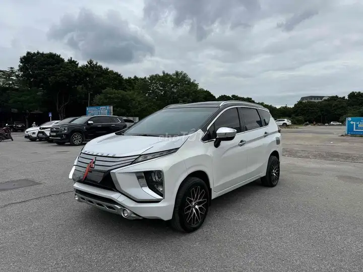 Mitsubishi Xpander Premium 2019 Автомат Белый