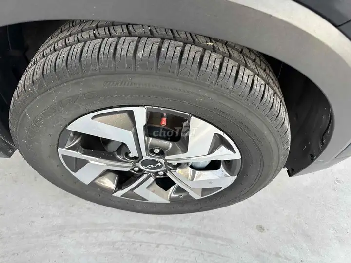 Kia Sonet Premium 2022 черный 45 000 км