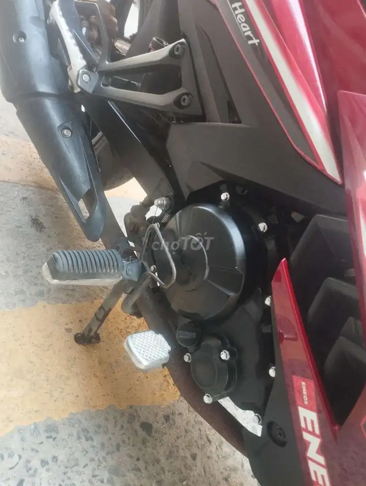Yamaha Exciter, красно-белый, механическая КПП