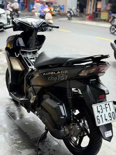 Honda Air Blade 4 VAL 2023 черный матовый