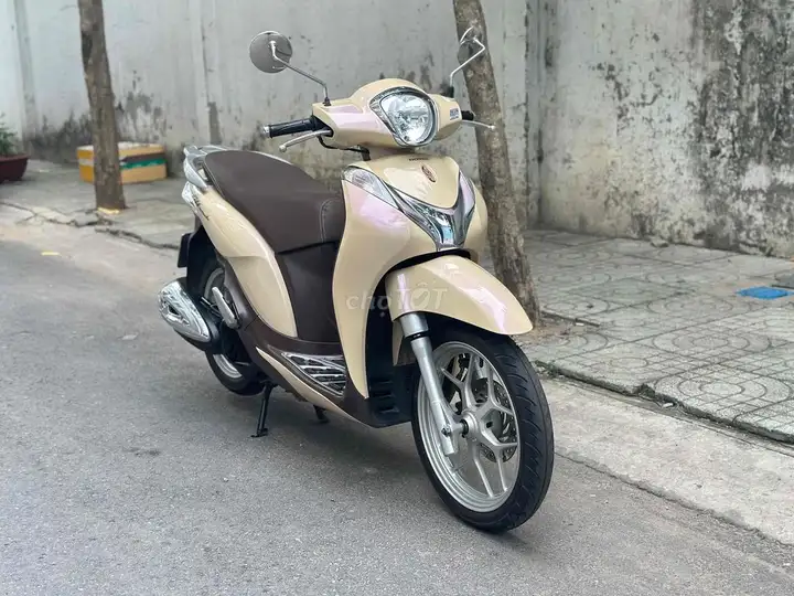 Срочно продам Honda SH mode 2015 BSTP, хозяин