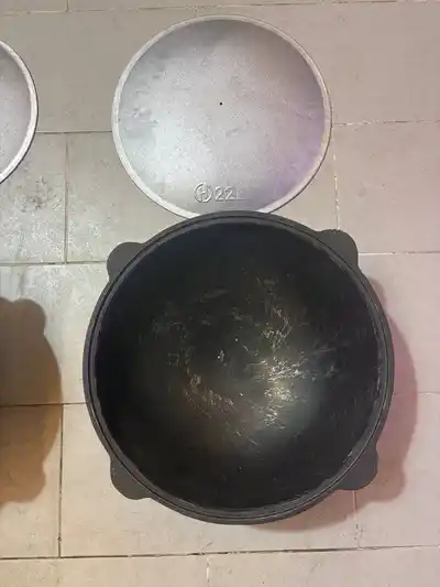 Чугунный узбекский казан с крышкой