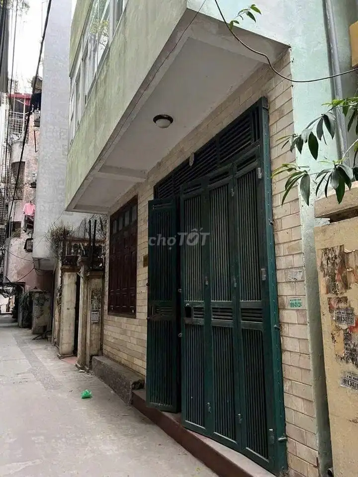 Cho thuê nhà 35m2 x 4 tầng 1 tum, 4PN, full nội thất, Tây Hồ