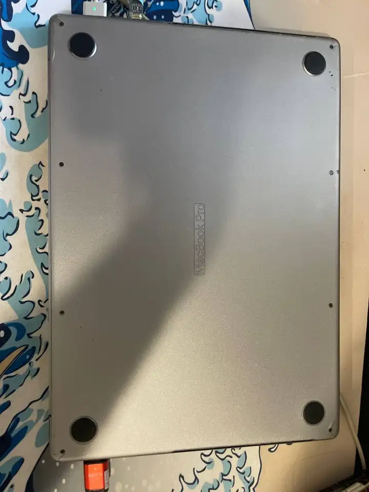 MacBook Pro 16