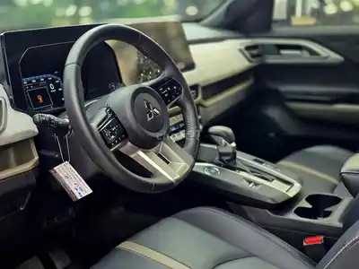 Mitsubishi XForce 2024 Ultimate, 18 000 км