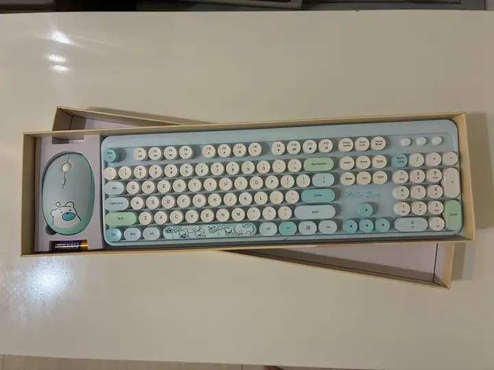 Стол 80×50, высота 75см