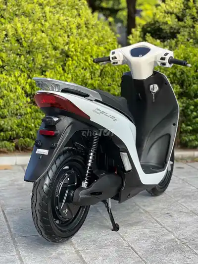 Vinfast Feliz II 2026 Белый 2500км