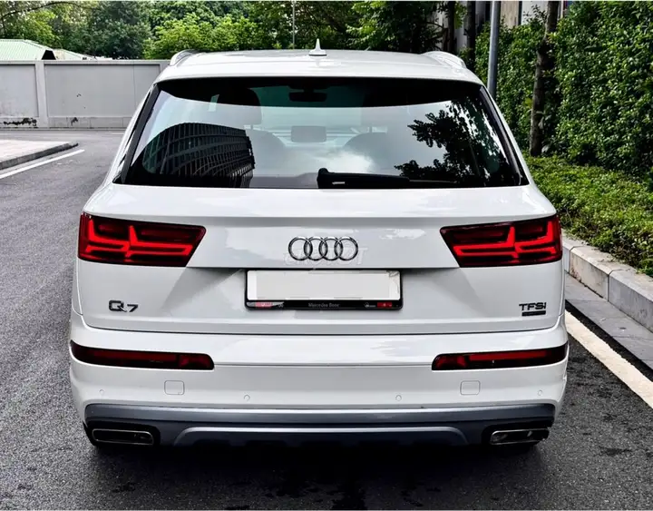 Audi Q7 2017 2.0 TFSI Quattro Белый
