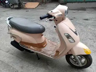 SYM Attila Розовый