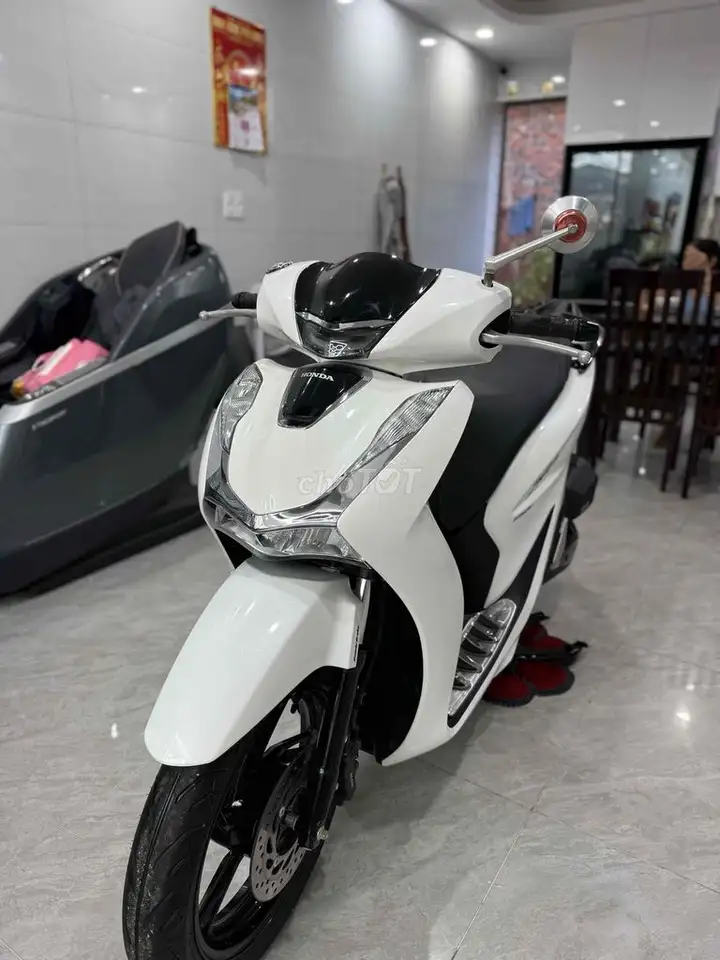 Honda SH 125i 2021 Белый/Черный