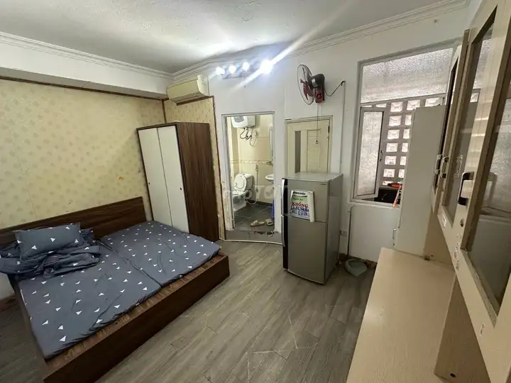 Уютная комната 27 м², 4 трл, фото реальные, вся мебель, удобства, парковка для электросамокатов