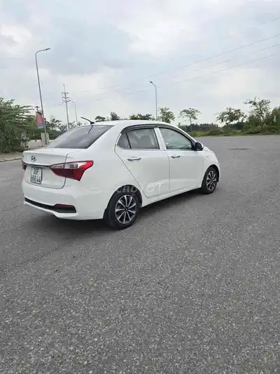 Hyundai i10 2019 МКПП Белый